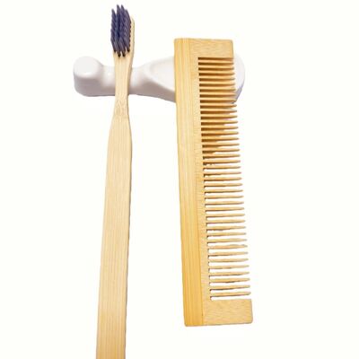 Eco-friendly Bulk Small Combs Home Hotel Salon Bamboo Hair Comb Custom Bamboo Comb Laser Logo Travel Hotel Natural Bamboo Hair with Antistatic Feature for Travel or Hotel Supplies